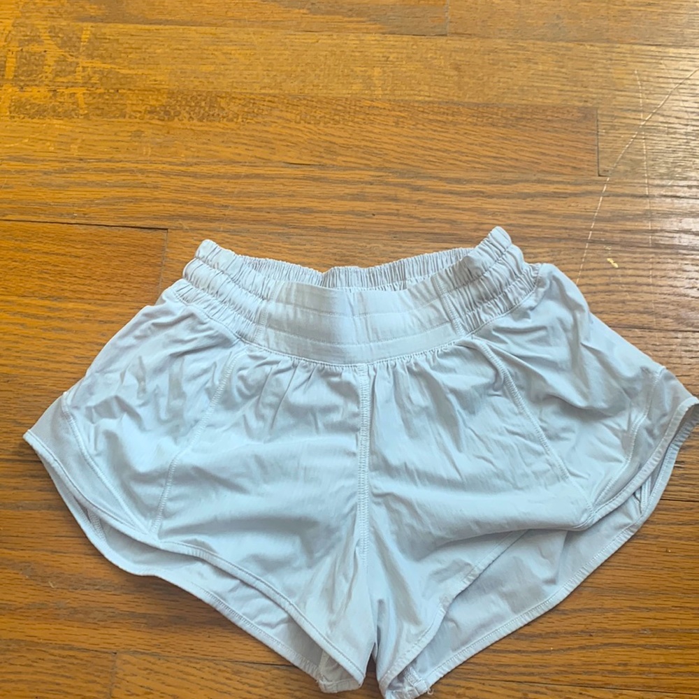 lululemon white hotty hots 2.5